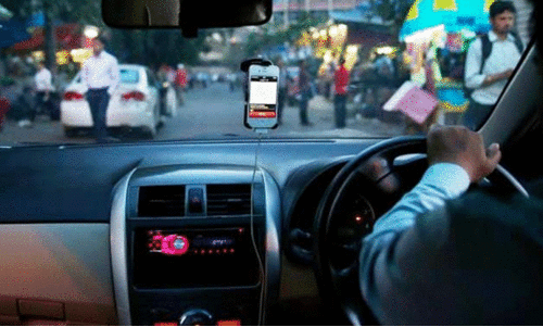 മുംബൈയിൽ വനിതാ പൈലറ്റിനു നേരെ കാബ് ഡ്രൈവറുടെ ലൈംഗികാതിക്രമം; യാത്രക്കിടെ റൂട്ട് മാറ്റി, രണ്ടു പുരുഷൻമാരെ അനധികൃതമായി വാഹനത്തിൽ കയറ്റി