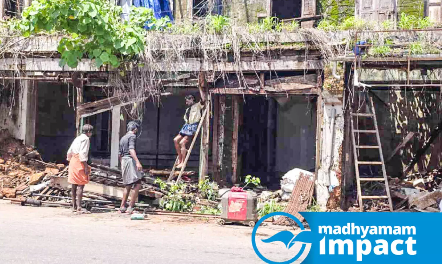 കുന്നംകുളം നഗരത്തിലെ ജീർണിച്ച കെട്ടിടം പൊളിക്കാൻ തീരുമാനം