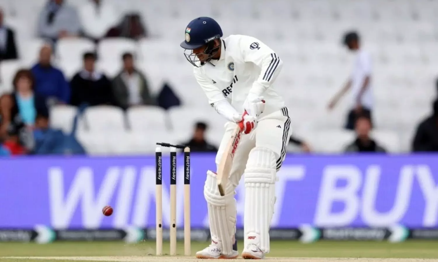 ഗില്ലിനെ കാഴ്സ് വീഴ്ത്തി, അർധ ശതകം പിന്നിട്ട് രാഹുൽ; ലീഡ്സിൽ ലീഡുയർത്താൻ ഇന്ത്യ പൊരുതുന്നു