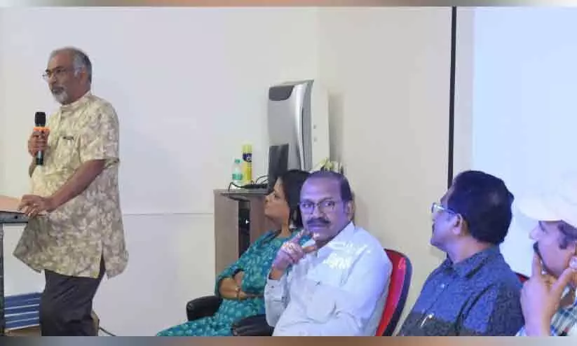 മലയാളം മിഷന് സീനിയര് ഹയര് ഡിപ്ലോമ കോഴ്സ് ‘നീലക്കുറിഞ്ഞി’ നടന്നു മലയാളം മിഷന് സീനിയര് ഹയര് ഡിപ്ലോമ കോഴ്സ് ‘നീലക്കുറിഞ്ഞി’ നടന്നു