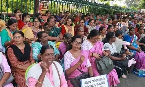 ഞങ്ങളുടെ അഭ്യർഥന നിലമ്പൂരിലെ ജനങ്ങൾ ഏറ്റെടുത്തു; ആശാപ്രവർത്തകർ ഞങ്ങളുടെ അഭ്യർഥന നിലമ്പൂരിലെ ജനങ്ങൾ ഏറ്റെടുത്തു; ആശാപ്രവർത്തകർ