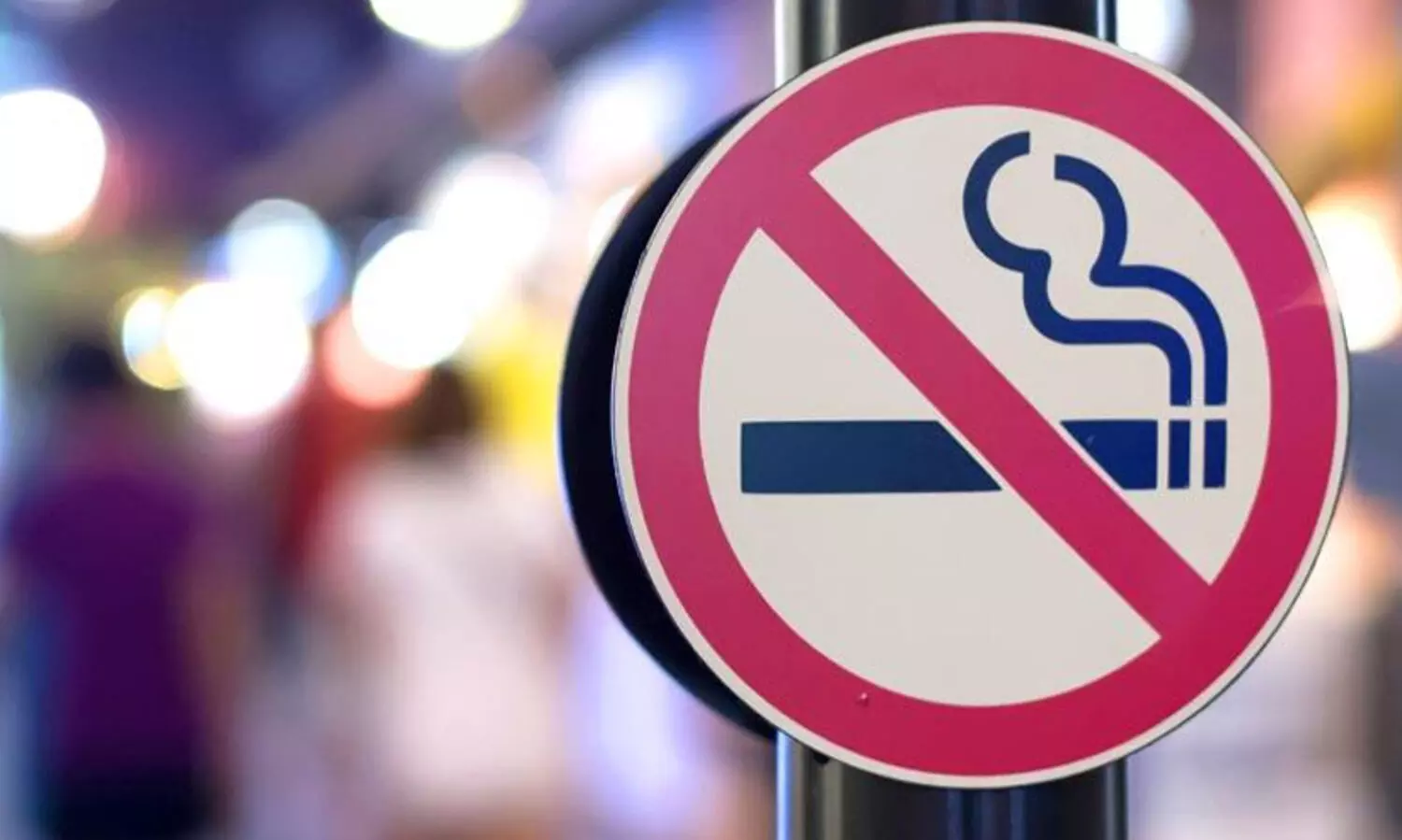 പു​ക​വ​ലി​ക്കാ​നു​ള്ള പ്രാ​യം 18ൽ​നി​ന്ന് 20 ആ​ക്കാ​നു​ള്ള നി​ർ​ദേ​ശ​വു​മാ​യി എം.​പി​മാ​ർ