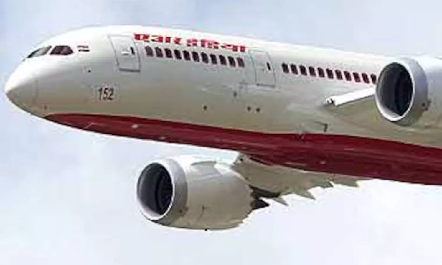 വിമാന ചക്രങ്ങൾ തേഞ്ഞു; റൺവേയിൽ അടയാള വരകളില്ല... ഡി.​ജി.​സി.​എ പ​രി​ശോ​ധ​ന​യി​ൽ ക​ണ്ടെ​ത്തി​യ​ത് വ്യാ​പ​ക നി​യ​മ​ലം​ഘ​ന​ങ്ങ​ൾ