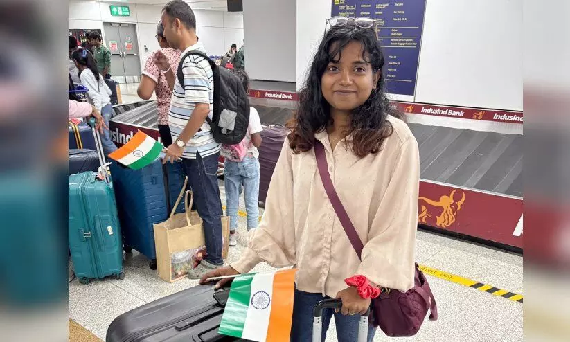 ‘ഇസ്രായേലിൽനിന്ന് അതിർത്തി കടന്ന് ജോർദാനിലെത്തി, പിന്നീട് കുവൈത്ത് വഴി ഇന്ത്യയിലേക്ക്’; കൂടുതൽ മലയാളികൾ തിരിച്ചെത്തുമെന്നും ശ്രീലക്ഷ്മി