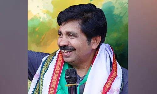 ആര്യാടൻ SHOW ക്കത്ത്