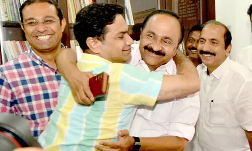 നിലമ്പൂർ ഉപതെരഞ്ഞെടുപ്പ്; കരുത്തനായി സതീശൻ