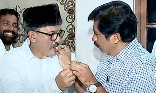 നന്ദി അറിയിക്കാൻ പാണക്കാട്ടെത്തി ആര്യാടൻ ഷൗക്കത്ത്; മുന്നിൽ നിന്ന് നയിച്ചത് ലീഗാണെന്ന്