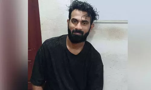 ലൈം​ഗി​കാ​തി​ക്ര​മം: യു​വാ​വ് പി​ടി​യി​ൽ