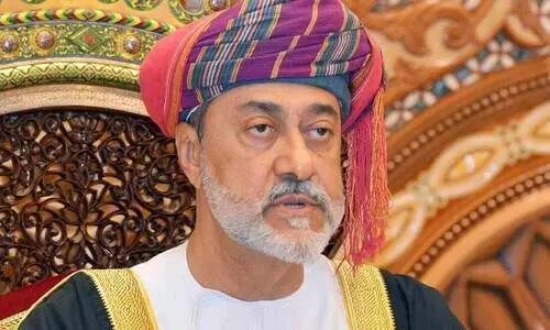 ഇ​സ്രാ​യേ​ൽ-​ഇ​റാ​ൻ സം​ഘ​ർ​ഷം; ഭ​ര​ണ​ത്തല​വ​ന്മാ​രു​മാ​യി സം​സാ​രി​ച്ച് സു​ൽ​ത്താ​ൻ