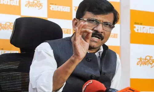 ഇന്ത്യ ആത്മാഭിമാനം എന്തെന്ന് ഇറാനെ കണ്ടുപഠിക്കണം; അവർ ആർക്കു മുന്നിലും തലകുനിച്ചിട്ടില്ല -ശിവസേന നേതാവ് സഞ്ജയ് റാവുത്ത്