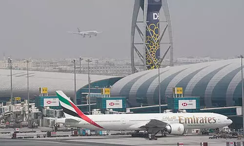 യു.എ.ഇയിൽ വിമാന സർവീസുകൾ സാധാരണ നിലയിൽ; മിക്ക സർവീസുകളും ബുധനാഴ്ചയോടെ പുനഃസ്ഥാപിക്കപ്പെടുമെന്ന്​ എയർ ഇന്ത്യ