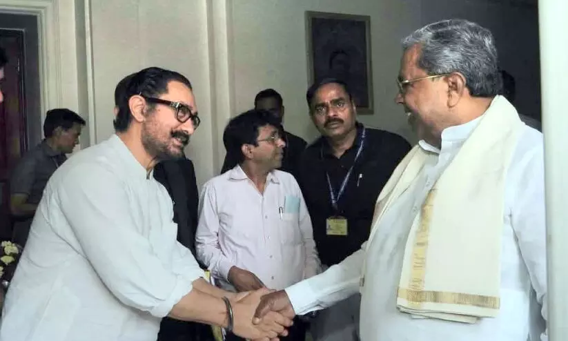 ആമിർഖാനും മുഖ്യമന്ത്രിയും കൂടിക്കാഴ്ച നടത്തി ആമിർഖാനും മുഖ്യമന്ത്രിയും കൂടിക്കാഴ്ച നടത്തി