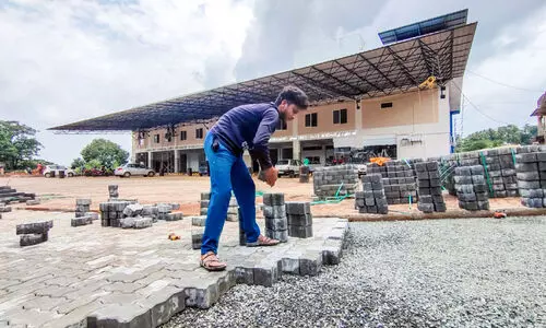 മ​ല​പ്പു​റം നി​വാ​സി​ക​ളു​ടെ നീ​ണ്ട കാ​ത്തി​രി​പ്പി​ന്​ അ​റു​തി​യാ​കു​ന്നു; ഒ​രു​​ങ്ങു​ന്നു, കെ.​എ​സ്.​ആ​ർ.​ടി.​സി മ​ല​പ്പു​റം ടെ​ർ​മി​ന​ൽ