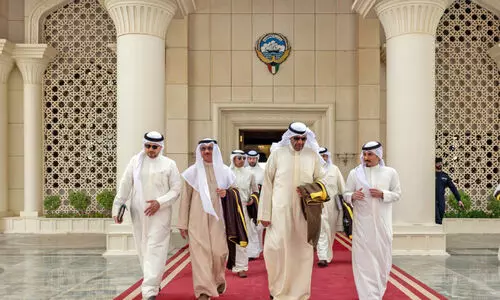 ഔദ്യോഗികവും ജനകീയവുമായ പിന്തുണ