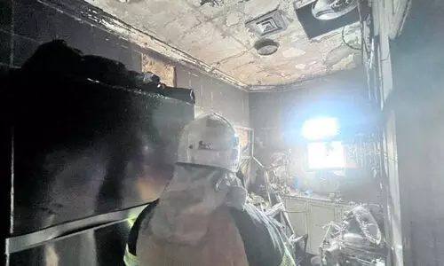 ഫ​ർ​വാ​നി​യ​യി​ൽ അ​പ്പാ​ർ​ട്ട്മെ​ന്റി​ൽ തീ​പി​ടി​ച്ചു