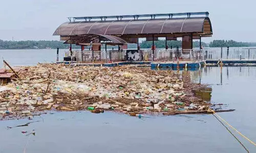നാഥനില്ലാതെ വളപട്ടണം ഫ്ലോട്ടിങ് ബ്രിഡ്ജ്