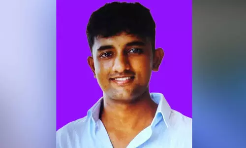 അങ്കമാലിയിൽ ബൈക്ക് മറിഞ്ഞ് യുവാവ് മരിച്ചു; ഒപ്പം സഞ്ചരിച്ച മാതൃസഹോദരൻ പരുക്കുകളോടെ രക്ഷപ്പെട്ടു.