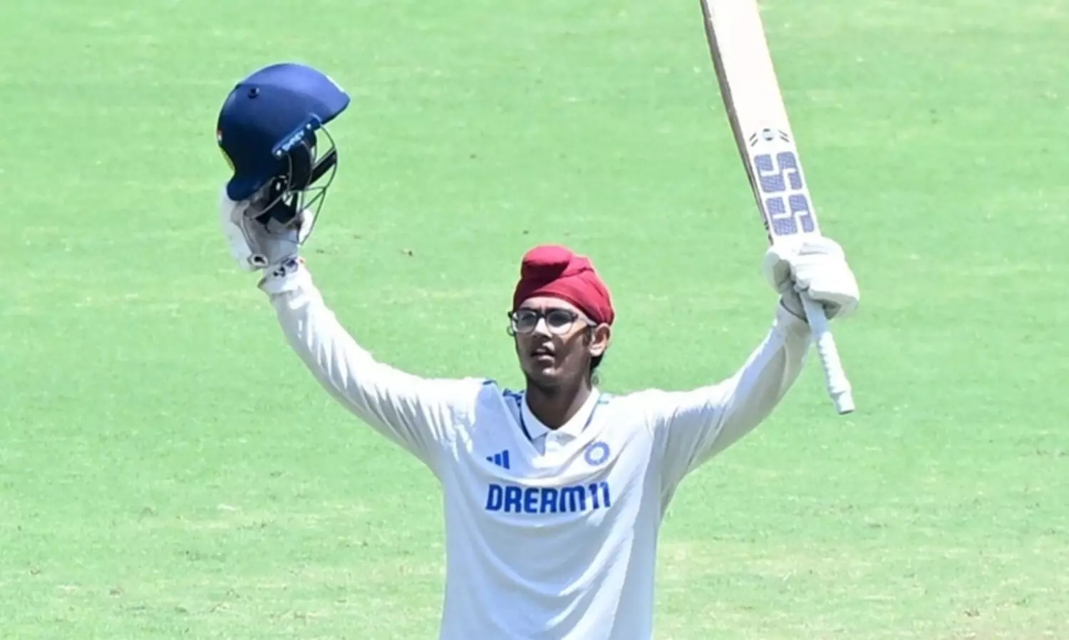 യുവരാജ് ആരാധകൻ, ട്രക്ക് ഡ്രൈവറുടെ മകൻ; ഇംഗ്ലണ്ടിനെതിരെ ഒമ്പതാമനായി ബാറ്റിങ്ങിനിറങ്ങി 52 പന്തിൽ സെഞ്ച്വറി നേടി പതിനെട്ടുകാരൻ, ഇന്ത്യൻ ക്രിക്കറ്റിലെ പുത്തൻ താരോദയത്തെ അറിയാം...