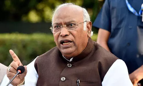 ‘‘രാജ്യത്ത് അപ്രഖ്യാപിത അടിയന്തരാവസ്ഥ’’