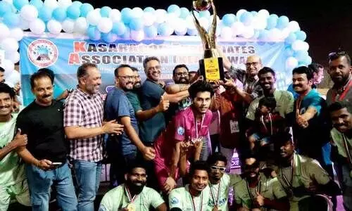 കെ.​ഇ.​എ ഫു​ട്ബാ​ൾ ടൂ​ർ​ണ​മെ​ന്റ്: മ​ൽ​ഹാ​ർ എ​ഫ്.​സി ചാ​മ്പ്യ​ന്മാ​ർ