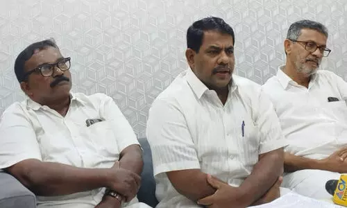 നിലമ്പൂർ ഫലത്തിന് ശേഷവും ഭിന്നിപ്പിൻ്റെ രാഷ്ട്രീയം തുടരാനാണ് സി.പി.എം ശ്രമം -റസാഖ് പാലേരി