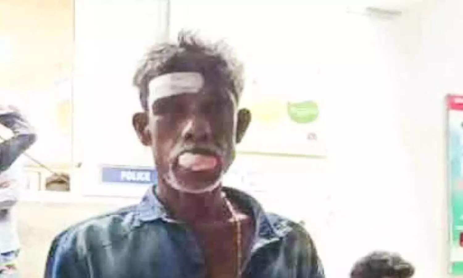 അക്രമി സംഘം വീടുകയറി മർദ്ദിച്ചു; രണ്ടുപേർക്ക്​ പരിക്ക്​