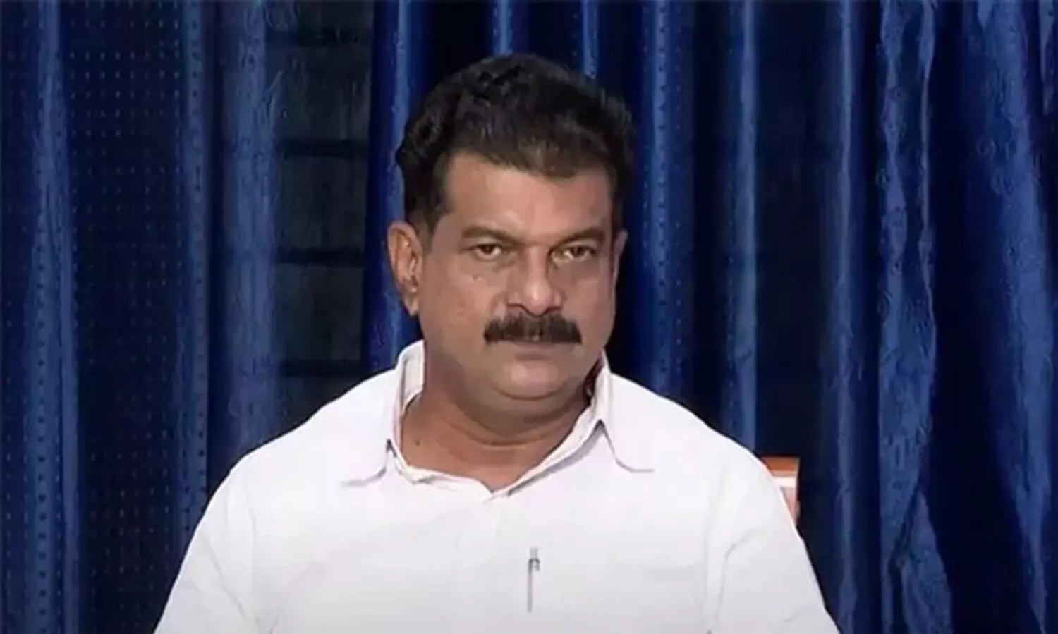 യു.ഡി.എഫ് പ്രവേശനത്തെക്കുറിച്ച് സംസാരിച്ച് സമയം കളയാനില്ല, തന്നോട് ആരും ചർച്ച ചെയ്തിട്ടില്ല- പി.വി അൻവർ