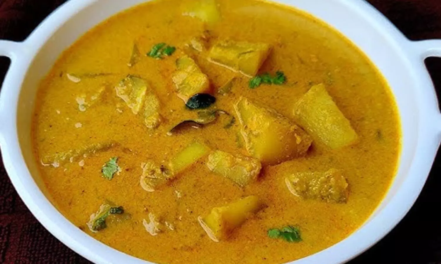 മസാലക്കറിയിൽ തേരട്ട, ഹോട്ടൽ അടപ്പിച്ചു; 10,000 രൂപ പിഴ