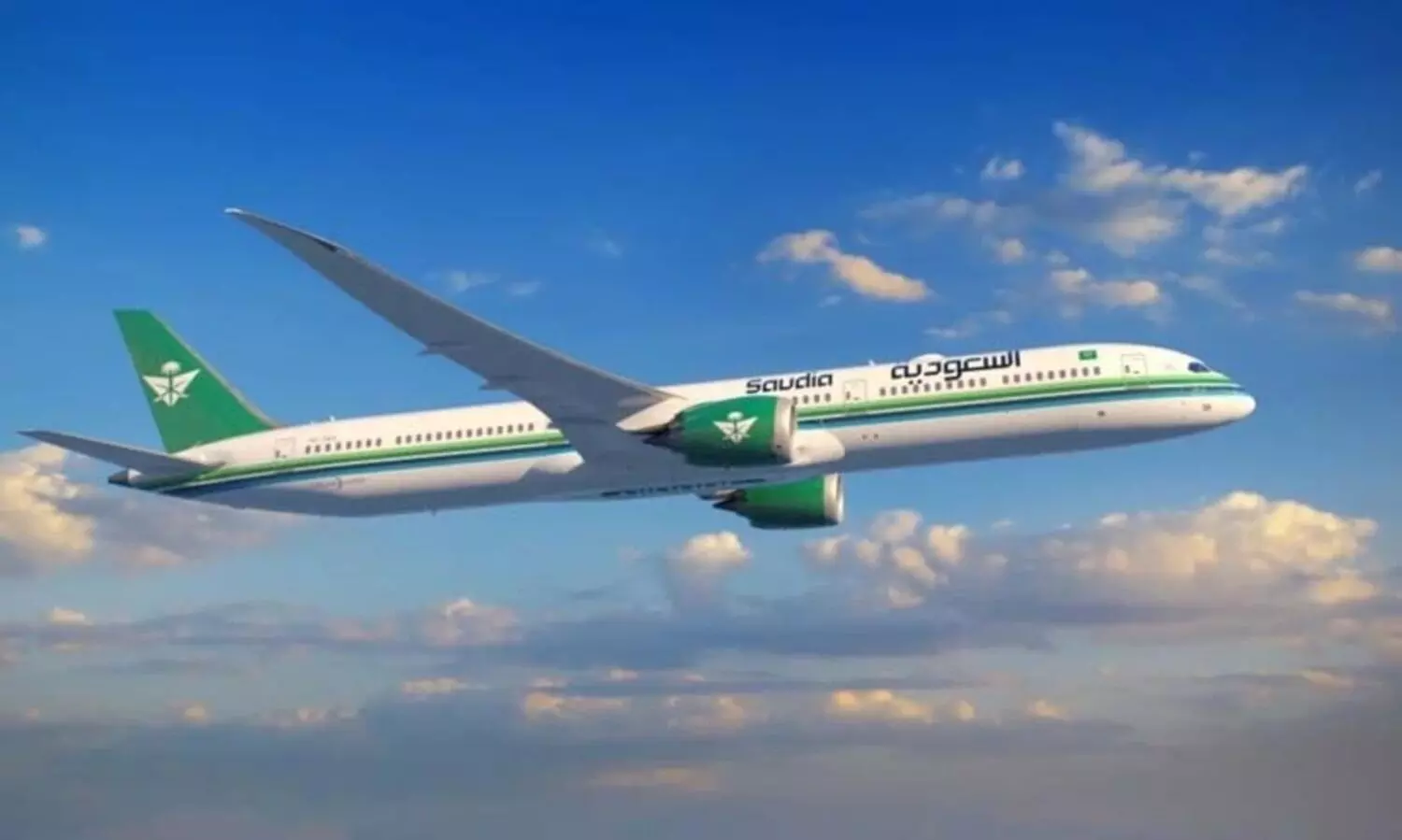 പറക്കുന്നതിനിടെ വിമാനത്തിലെ കാബിൻ മാനേജർ മരിച്ചു; ജിദ്ദ-ലണ്ടൻ സൗദി എയർലൈൻസിലാണ് സംഭവം