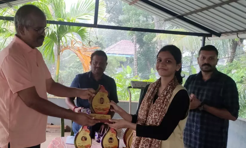 Vengeri Haritha Residents Association felicitated the top winners