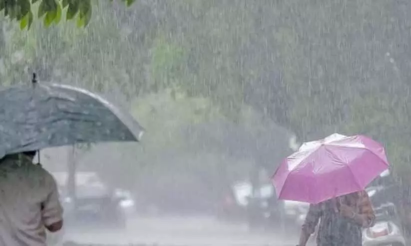 ഒ​റ്റ​പ്പെ​ട്ട​യി​ട​ങ്ങ​ളി​ൽ അ​തി​ശ​ക്ത​ മ​ഴ​ക്ക് സാ​ധ്യ​ത