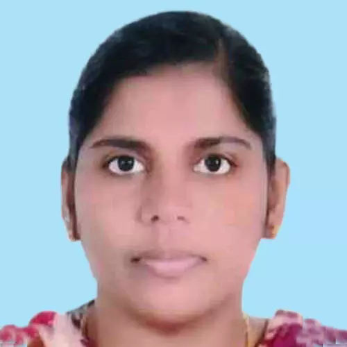 ലോ​റി​ക​ൾ കൂ​ട്ടി​യി​ടി​ച്ച് അ​പ​ക​ടം; വ​ഴി​യാ​ത്ര​ക്കാ​രി​യാ​യ വീ​ട്ട​മ്മ​ക്ക് ദാ​രു​ണാ​ന്ത്യം