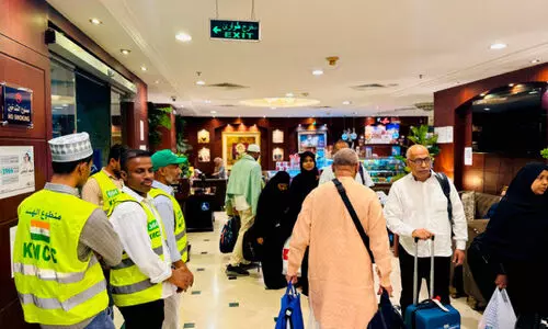 return of malayali pilgrims