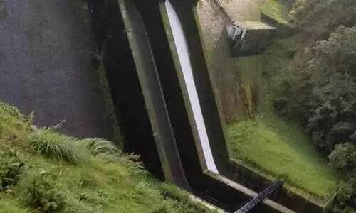 കക്കയം ഡാമിന്റെ രണ്ട് ഷട്ടറുകൾ തുറന്നു; ജാഗ്രത
