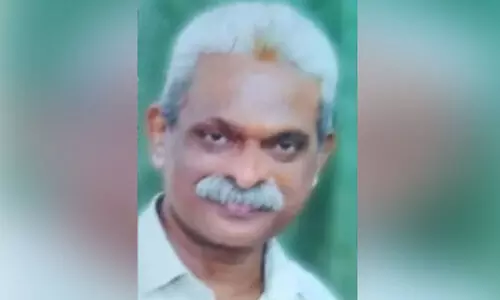 ക​ന​റാ ബാ​ങ്ക് മു​ൻ ജീ​വ​ന​ക്കാ​ര​ൻ ബാ​ങ്ക് സ്റ്റോ​ർ റൂ​മി​ൽ തൂ​ങ്ങി​മ​രി​ച്ചു