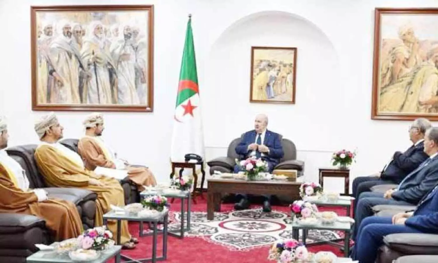 വാ​ണി​ജ്യ​മ​ന്ത്രി അ​ൽ​ജീ​രി​യ​ൻ പ്ര​സി​ഡ​ന്റു​മാ​യി കൂ​ടി​ക്കാ​ഴ്ച ന​ട​ത്തി