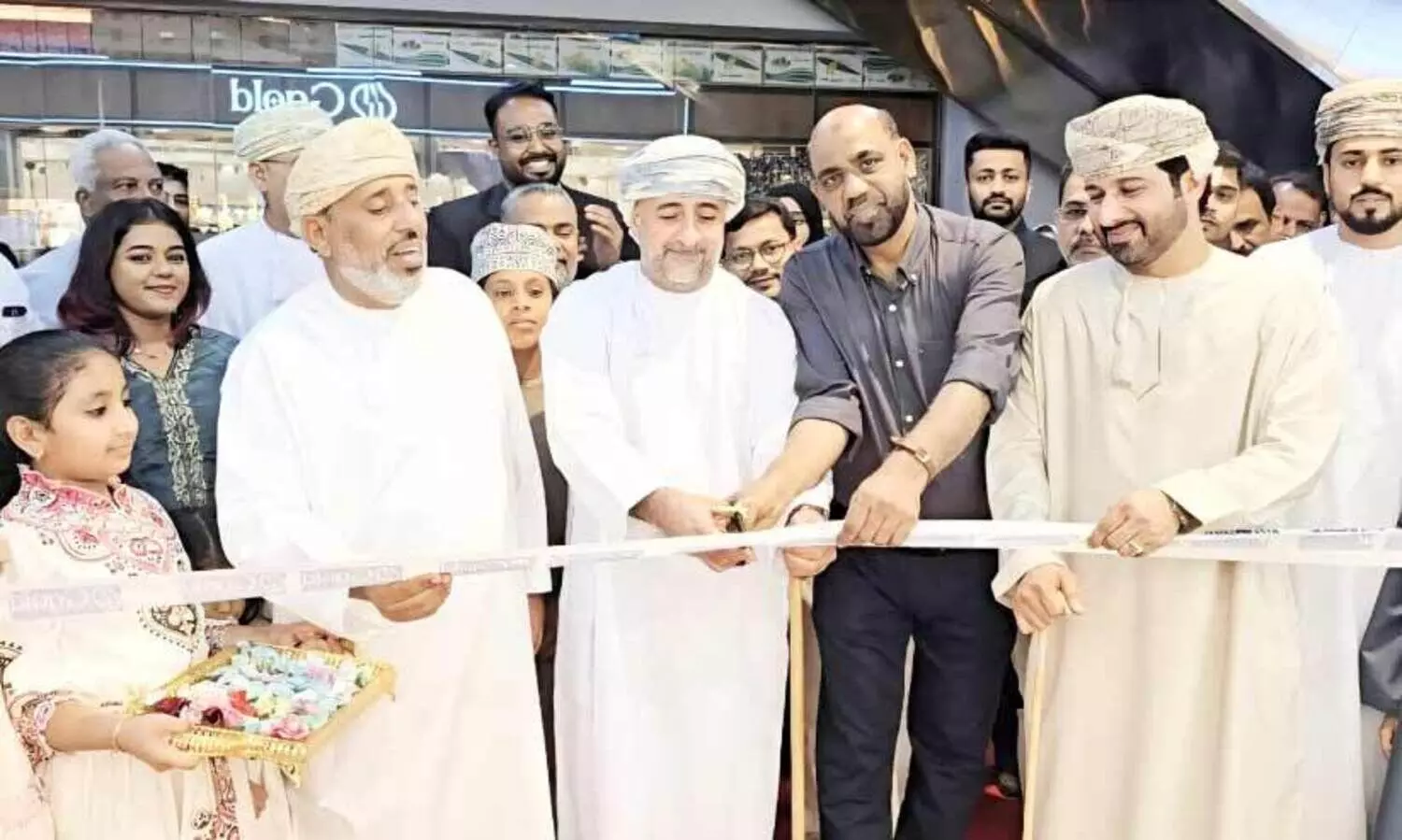 ജി ​ഗോ​ൾ​ഡ് ആ​ൻ​ഡ് ഡ​യ​മ​ണ്ട്സ് സ​ലാ​ല​യി​ൽ പ്ര​വ​ർ​ത്ത​ന​മാ​രം​ഭി​ച്ചു