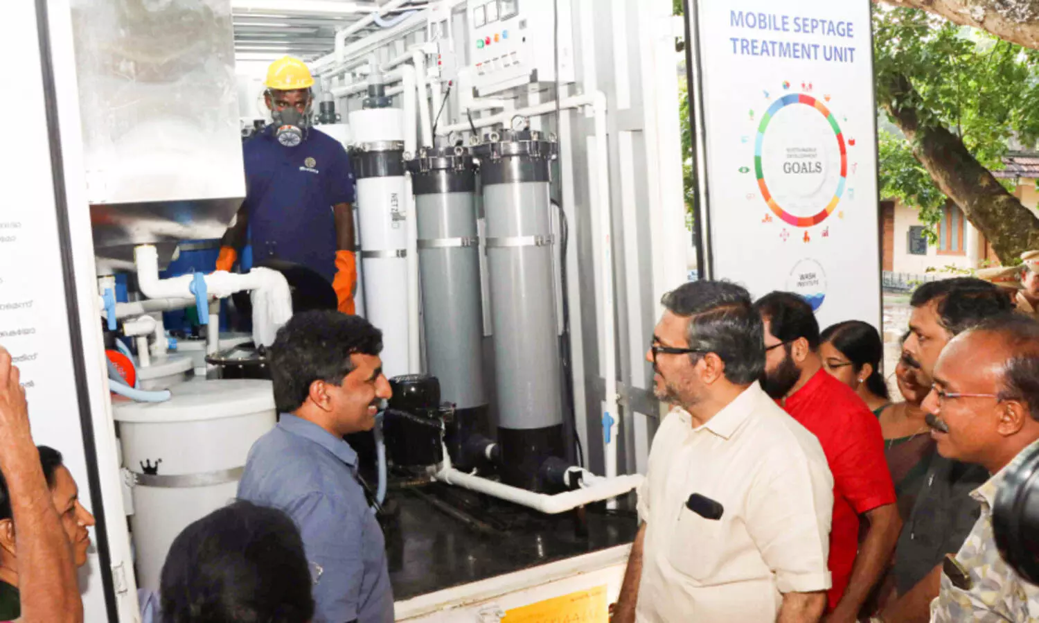 വീട്ടുപടിക്കലെത്തി സെപ്റ്റിക് മാലിന്യം ശേഖരിച്ച് സംസ്‌കരിക്കും; കൊല്ലത്ത്​ മാതൃകാ പദ്ധതി