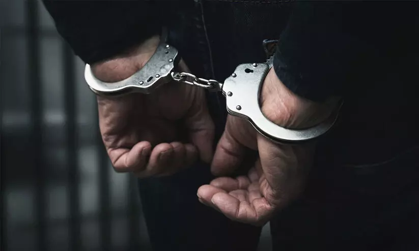 എ​തി​ർ​ദി​ശ​യി​ൽ വാ​ഹ​ന​മോ​ടി​ച്ച പ്ര​തി​ക്ക് ര​ണ്ടു​വ​ർ​ഷ​ത്തെ ത​ട​വു​ശി​ക്ഷ