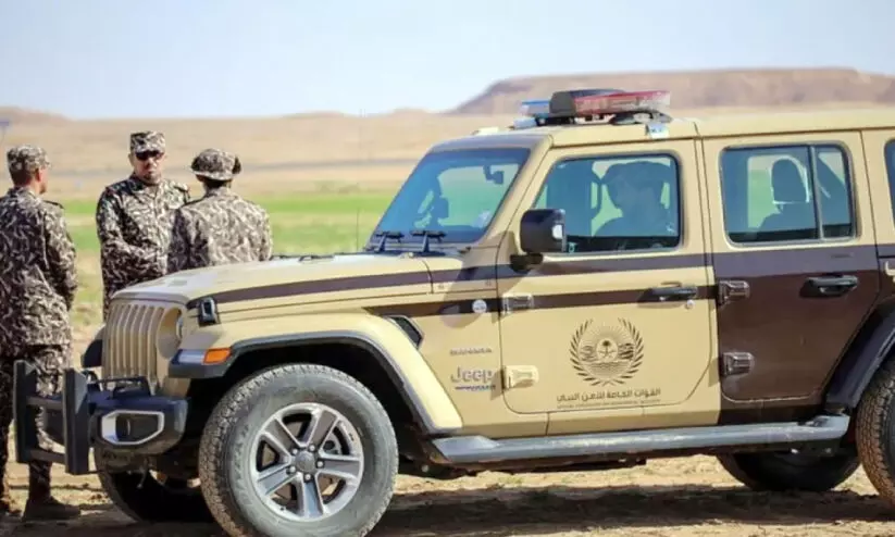 കാ​ട്ടാ​ടി​നെ വേ​ട്ട​യാ​ടി​യ സ്വ​ദേ​ശി പൗ​ര​നെ പി​ടി​കൂ​ടി