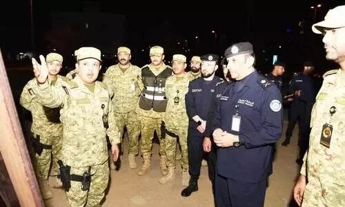 സു​ര​ക്ഷാ ഒ​രു​ക്ക​ങ്ങ​ൾ വി​ല​യി​രു​ത്തി മ​ന്ത്രി