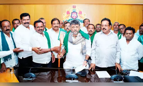 കാ​വേ​രി ആ​ര​തി പ​ദ്ധ​തി; ക​ർ​ണാ​ട​ക സ​ർ​ക്കാ​റി​ന് ഹൈ​കോ​ട​തി നോ​ട്ടീ​സ്