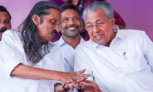 Pannyan Raveendran, Pinarayi Vijayan