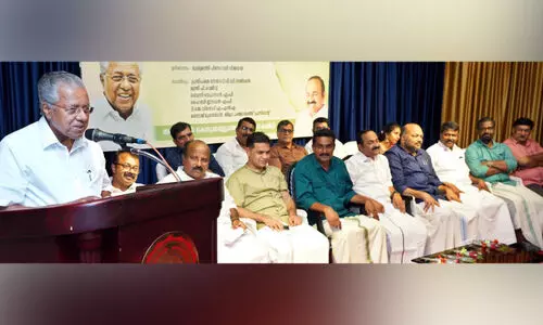 മാധ്യമപരിരക്ഷയുടെ കവചമൊന്നും കേന്ദ്ര   ഭരണത്തിൽനിന്ന് പ്രതീക്ഷിക്കരുതെന്ന് മുഖ്യമന്ത്രി