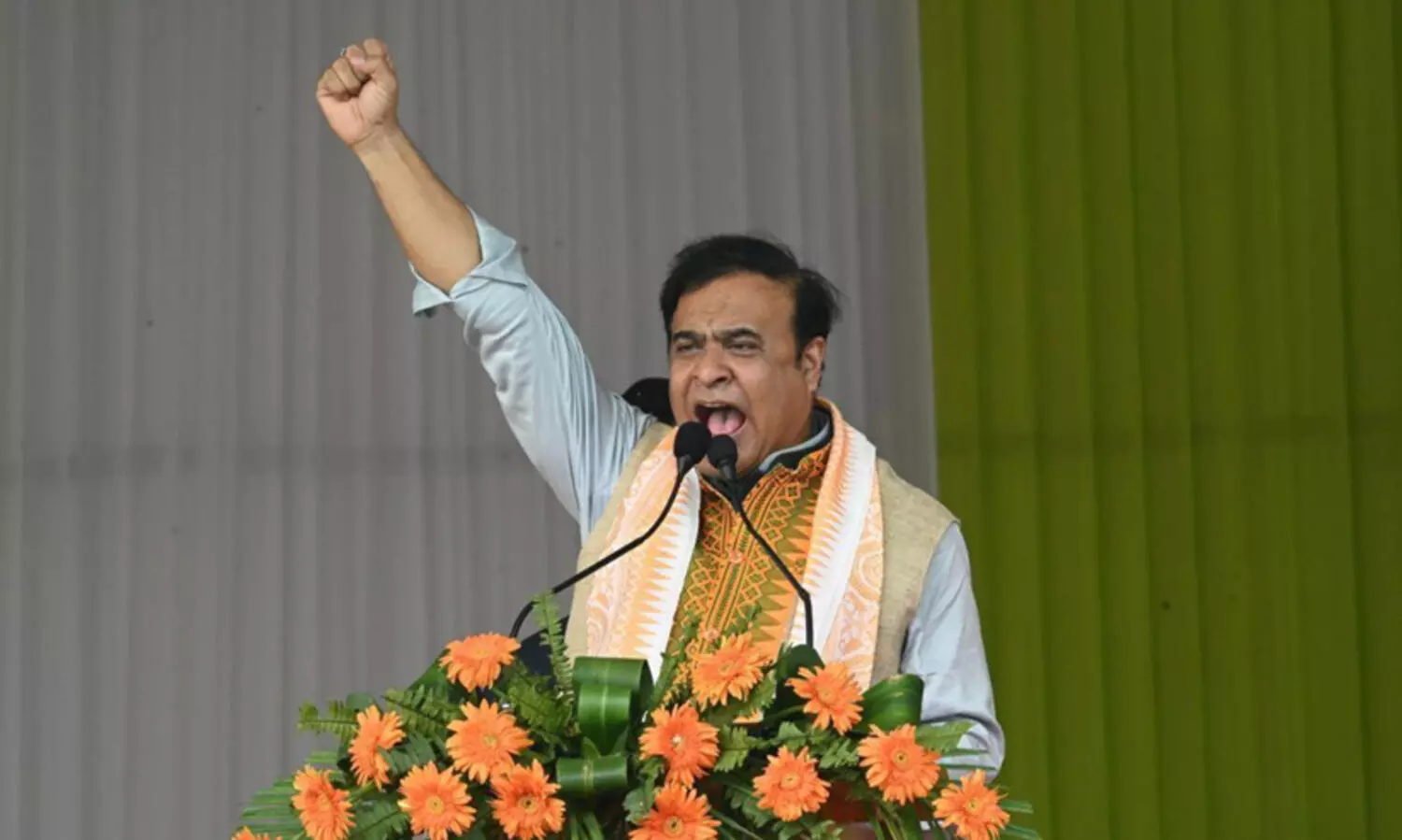 ഭരണഘടനയിൽ നിന്നും സോഷ്യലിസവും മതേതരത്വവും നീക്കം ചെയ്യാനുള്ള സുവർണാവസരം ഇതാണ് - ഹിമന്ത ബിശ്വ ശർമ്മ