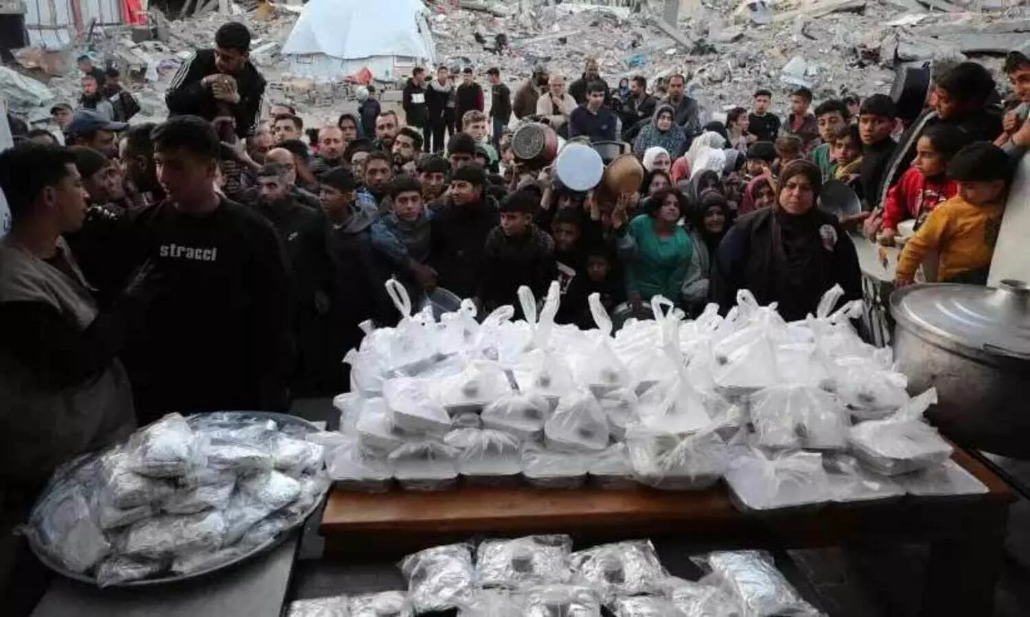 ഇസ്രയേൽ ഉപരോധത്തെതുടർന്ന് ഗസ്സയിൽ പോഷകാഹാരക്കുറവുമൂലം ഇതുവരെ 66 കുട്ടികളെങ്കിലും മരണപ്പെട്ടിട്ടുണ്ടെന്ന് റിപ്പോർട്ട്