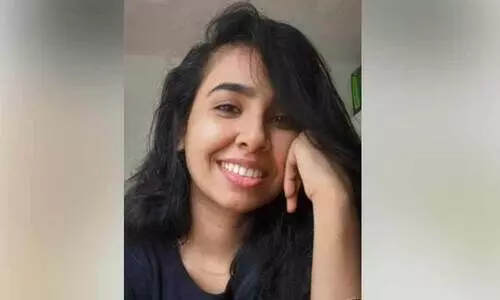 എ​ത്ര​യും പ്രി​യ​പ്പെ​ട്ടൊ​രാ​ൾ