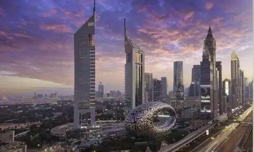 കു​തി​പ്പ്​ തു​ട​ർ​ന്ന്​ വി​നോ​ദ​സ​ഞ്ചാ​രം