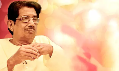 മാ​ര​ൻ കൊ​രു​ത്ത മാ​ല