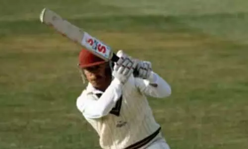 മുൻ ഇംഗ്ലണ്ട് ക്രിക്കറ്റർ ലാര്കിന്സ് അന്തരിച്ചു മുൻ ഇംഗ്ലണ്ട് ക്രിക്കറ്റർ ലാര്കിന്സ് അന്തരിച്ചു